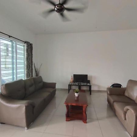 Karak Indah Homestay Kültér fotó